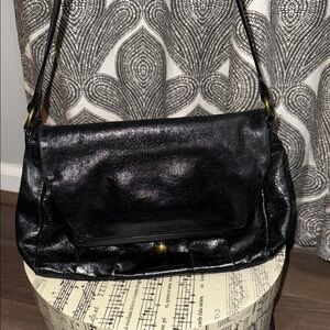 Hobo International Black Leather Fold-over Kiss-lock Shoulder Bag